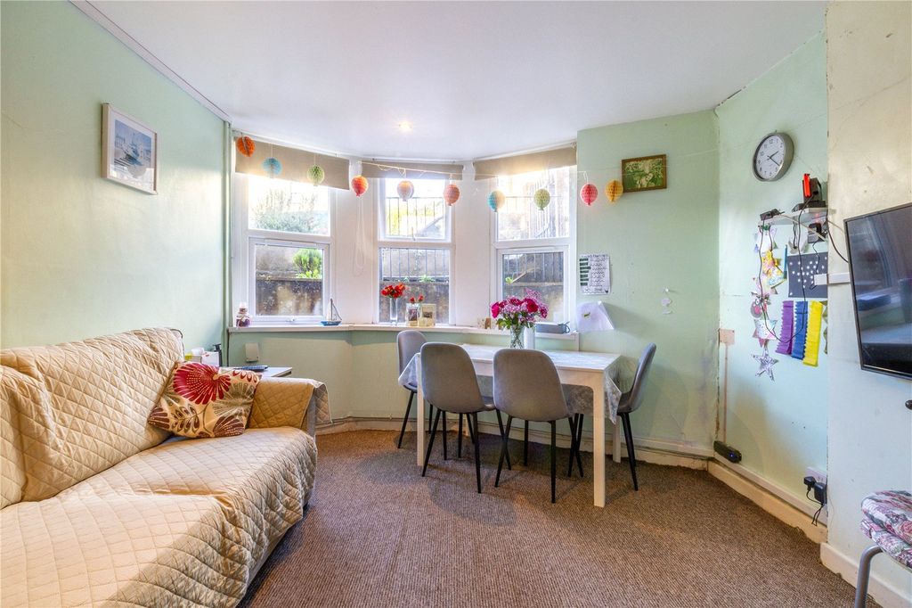 Property photo 3 of 13 Picture No. 04