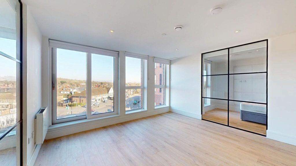 Property photo 1 of 24 Living Room