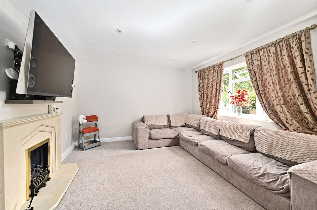 Property photo 3 of 17 Picture No. 08