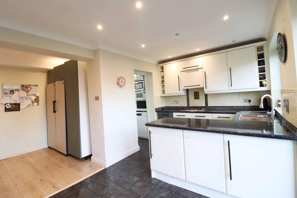 Property photo 3 of 15 Photo 3