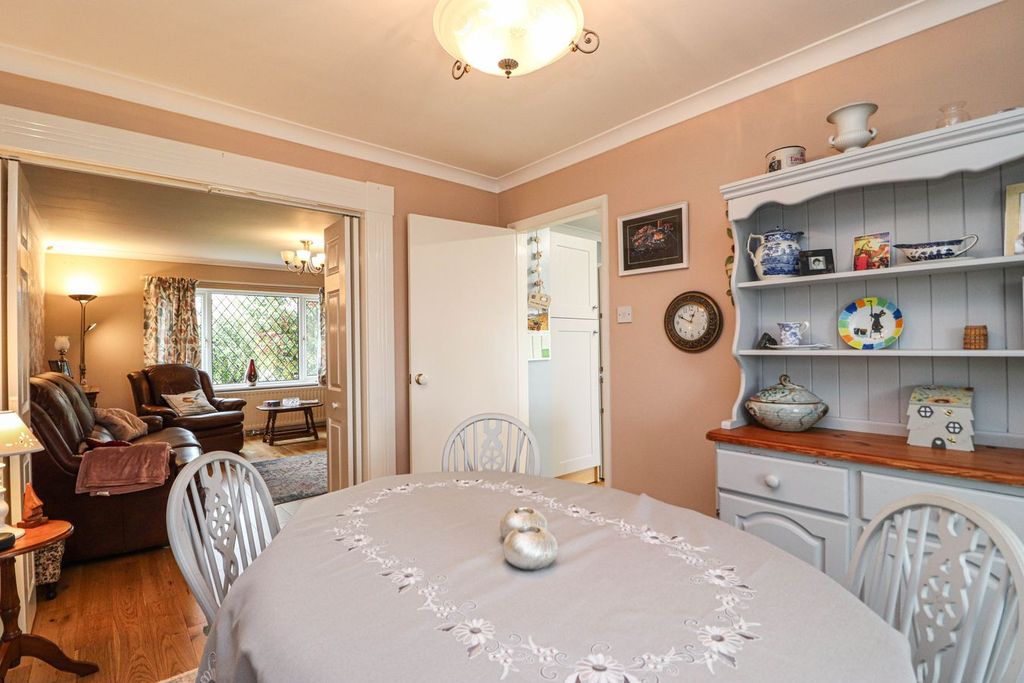 Property photo 3 of 24 Dining Room
