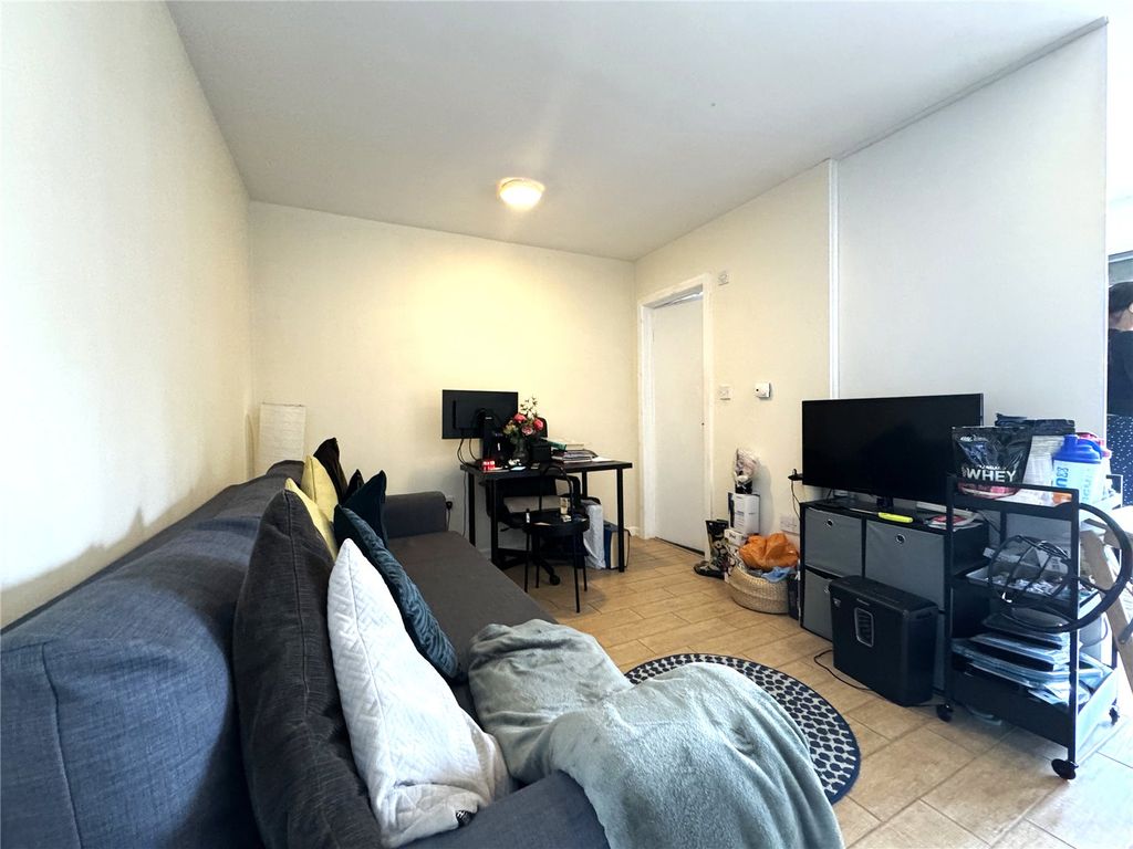 Property photo 2 of 6 Picture No. 02