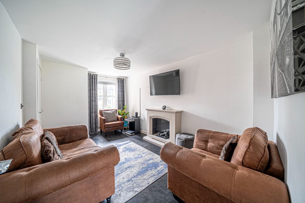 Property photo 3 of 20