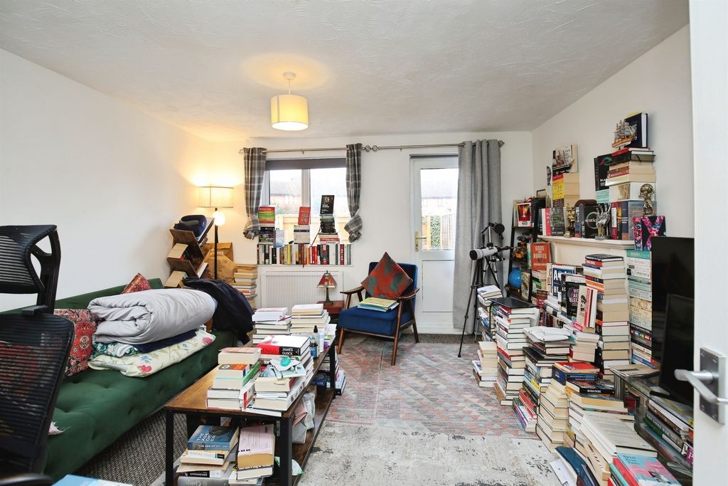 Property photo 3 of 14