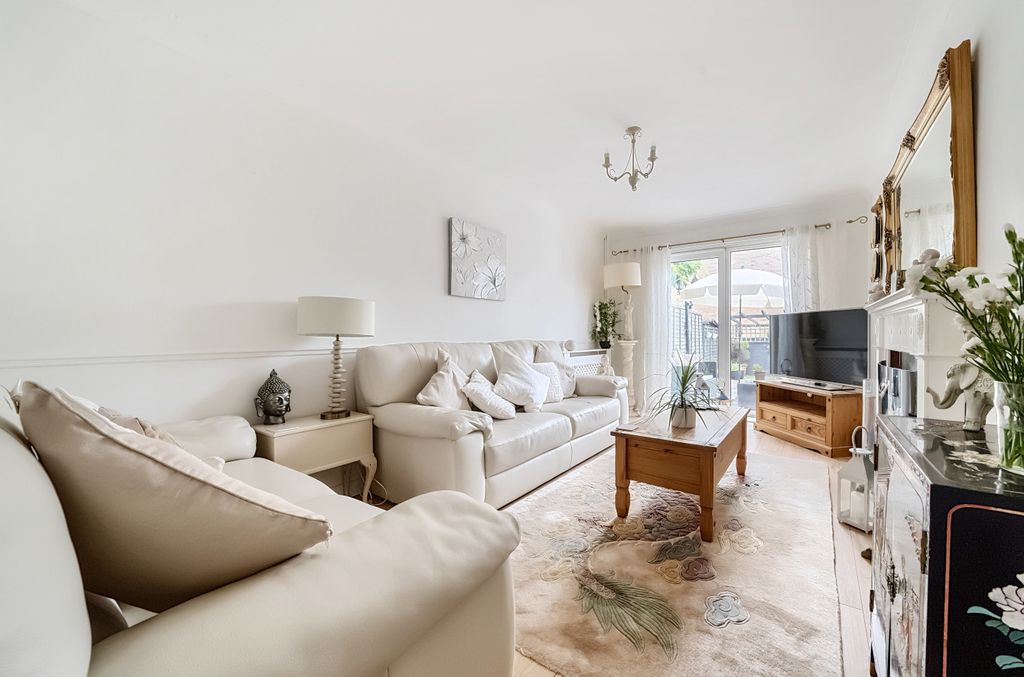 Property photo 2 of 11 1011036 (3).Jpg