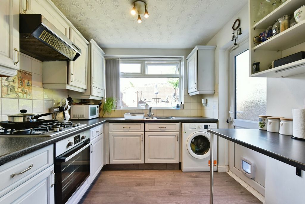 Property photo 2 of 17 Pbox-Img.Jpg