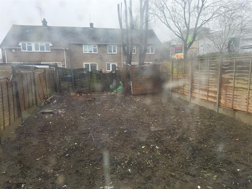 Property photo 3 of 4 Bk.Jpg