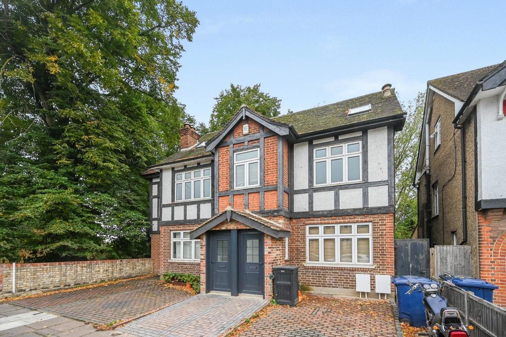 Property photo 1 of 13
