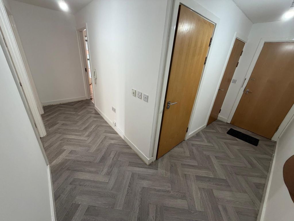 Property photo 2 of 14 Gallery