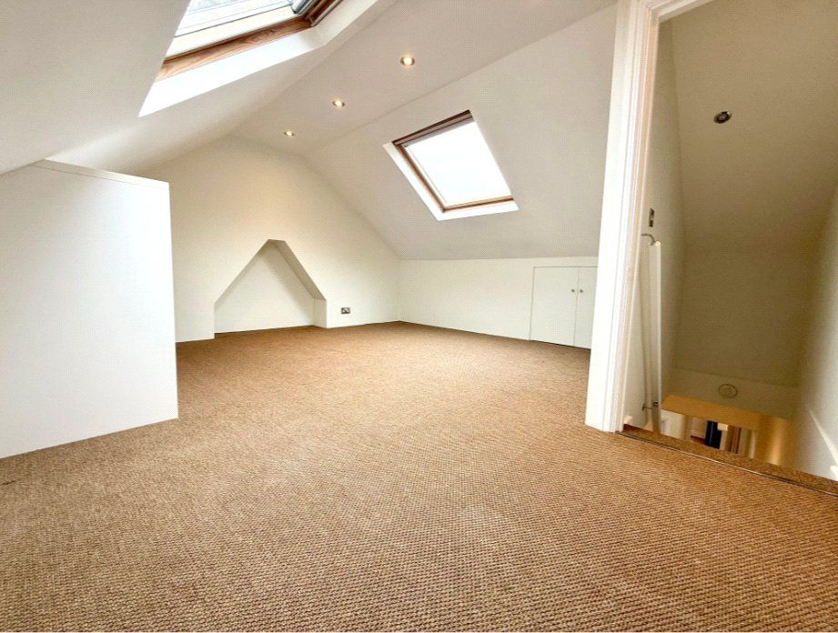 Property photo 3 of 7 Picture No. 01