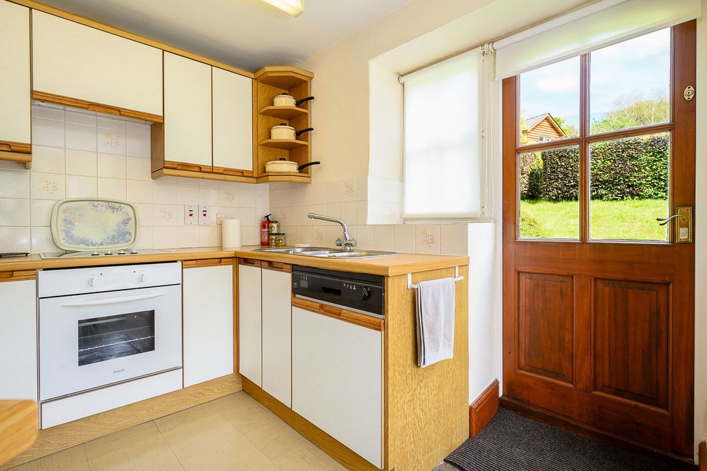 Property photo 3 of 13