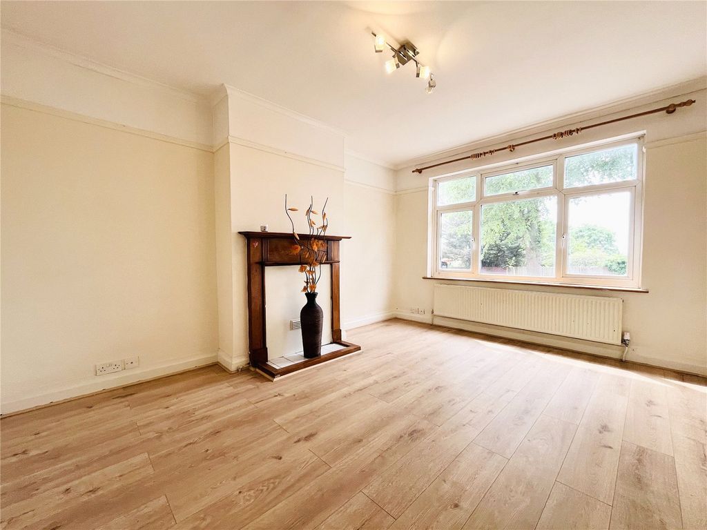 Property photo 2 of 9 Reception Room