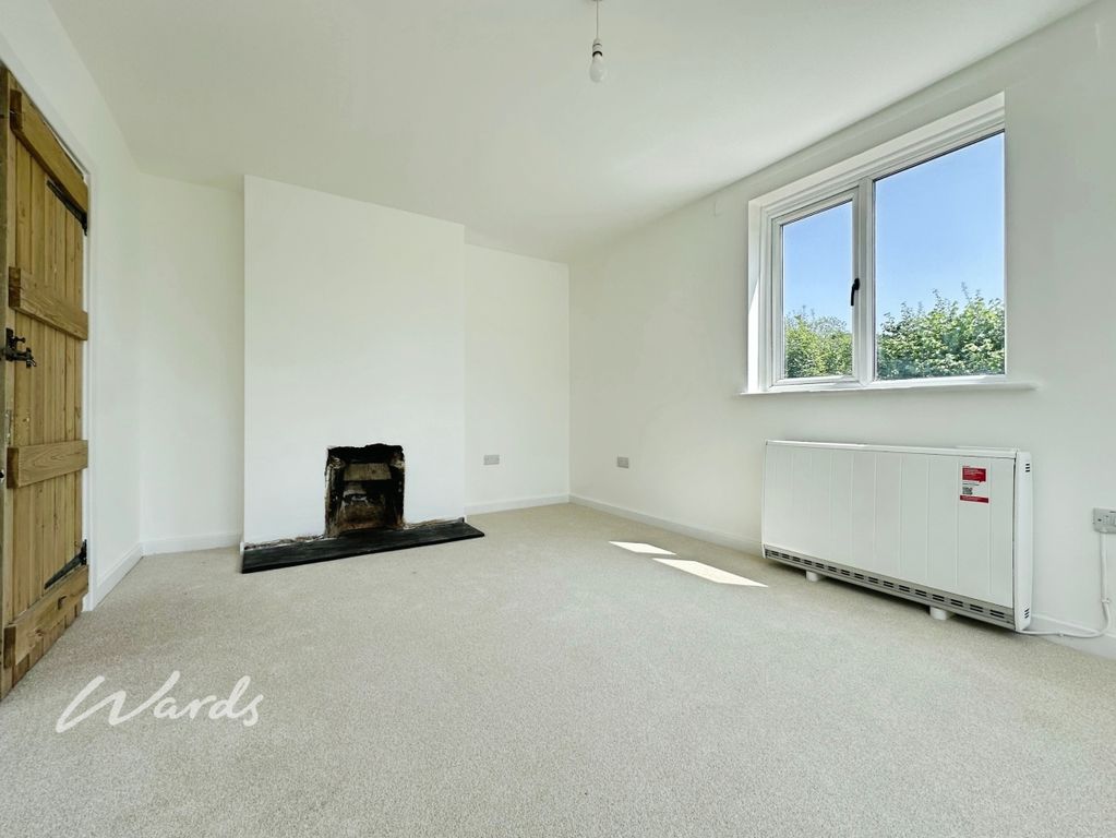 Property photo 2 of 27 Living Room