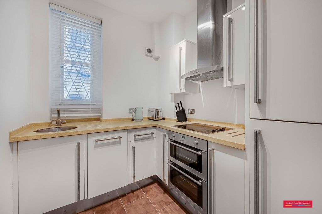 Property photo 2 of 14 Photo (17)