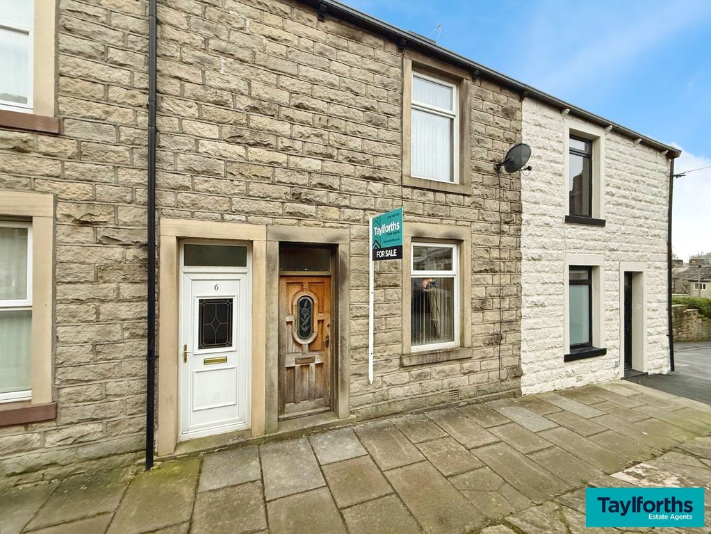 Property photo 2 of 10