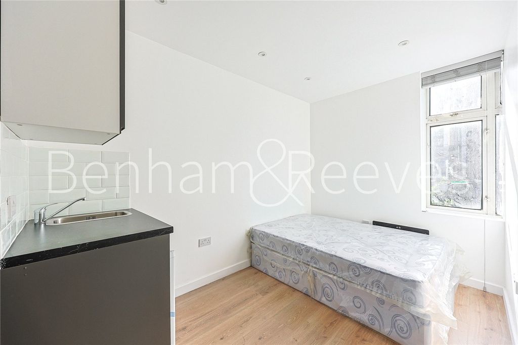 Property photo 2 of 10 Picture No. 01