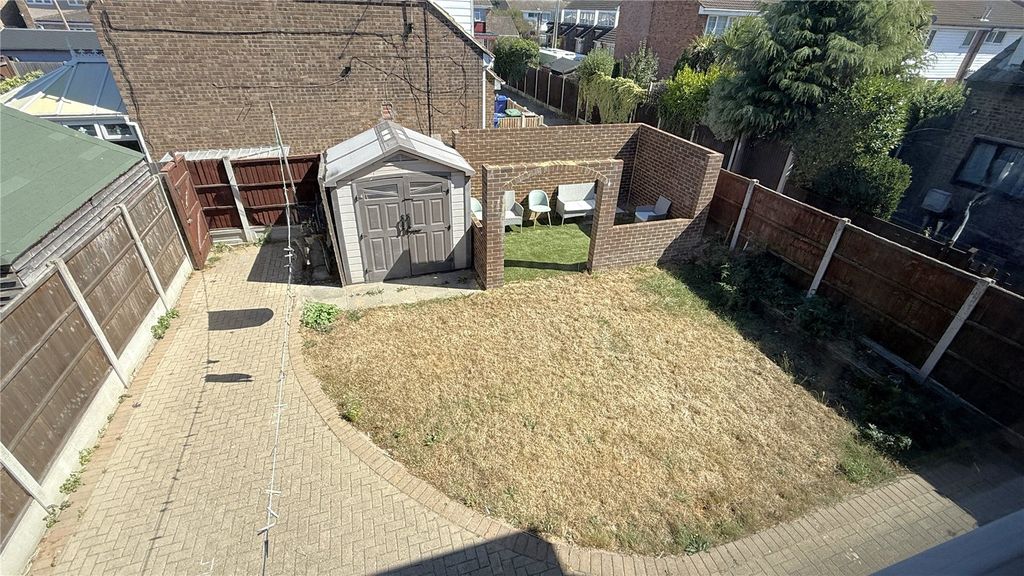 Property photo 3 of 27 Picture No. 14