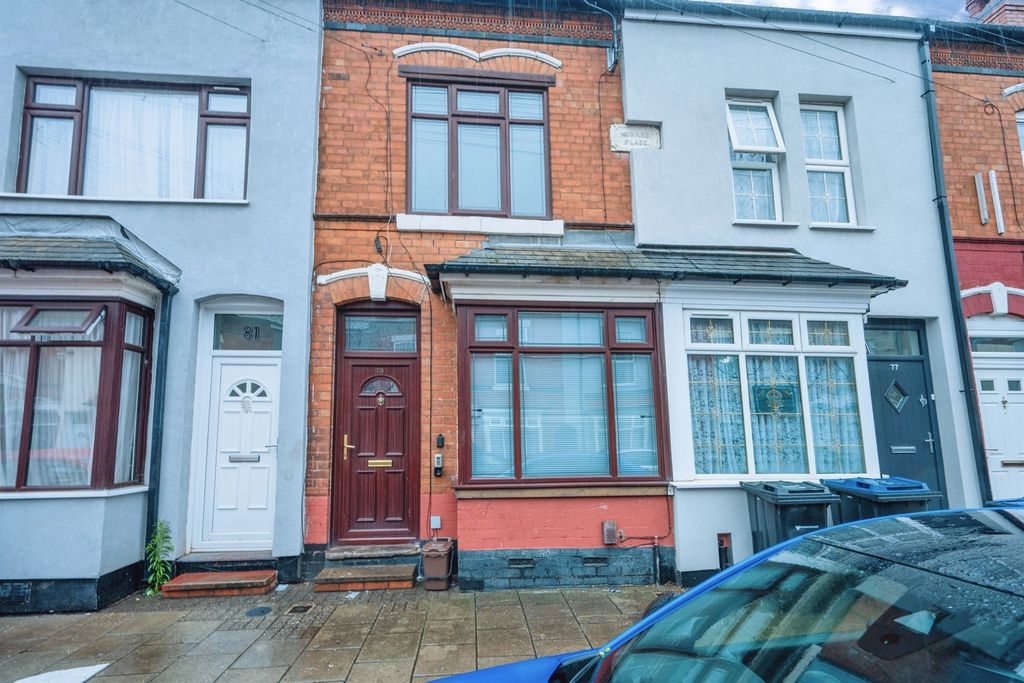 Property photo 1 of 16