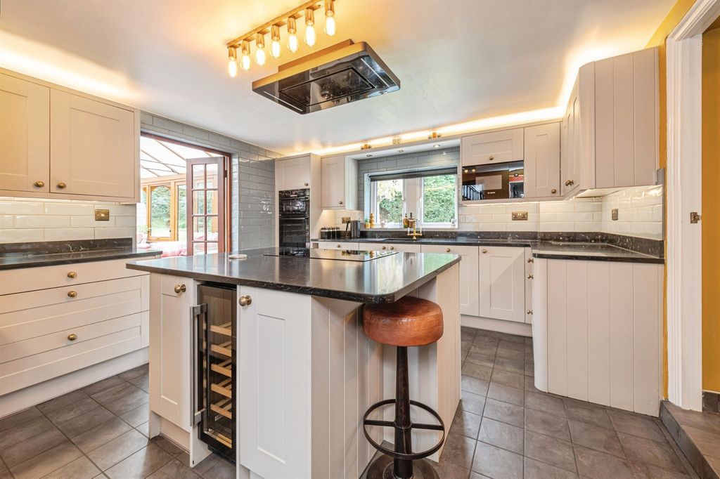 Additional image 7 of 5 bed detached house for saleRowley Lane, Fenay Bridge, Huddersfield HD8
