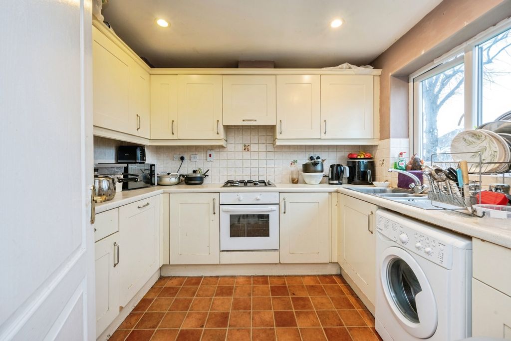 Property photo 3 of 28 Pbox-Img.Jpg