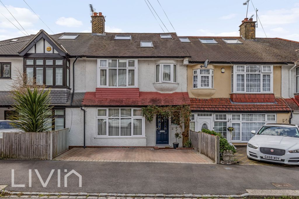 Property photo 1 of 17 1