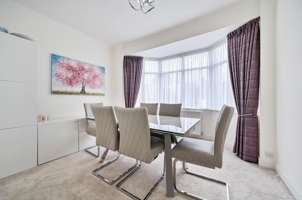 Property photo 3 of 18 1364910-16-68Fa530635Be6.Jpg