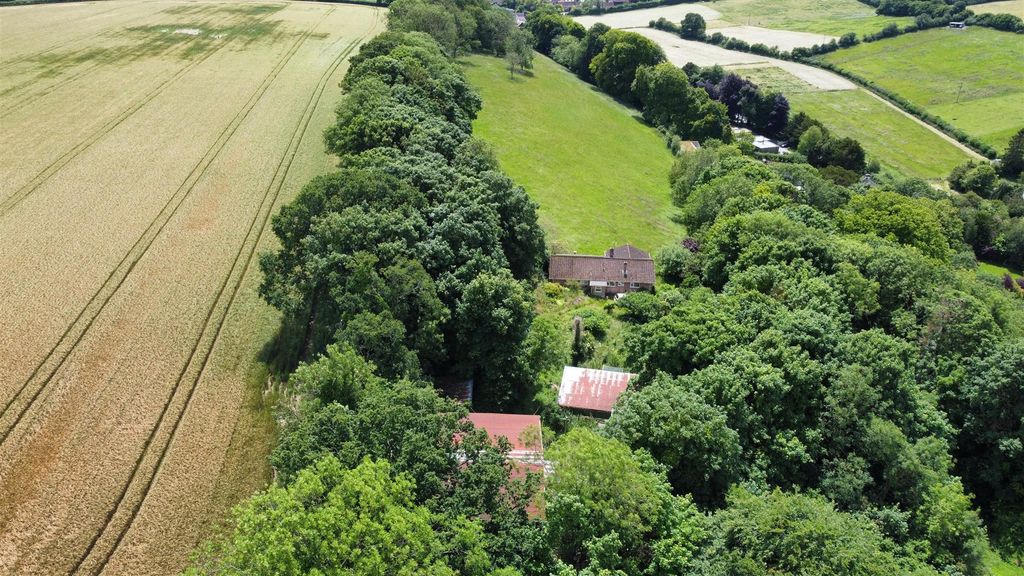 Property photo 1 of 24 Sycamore Down Farm