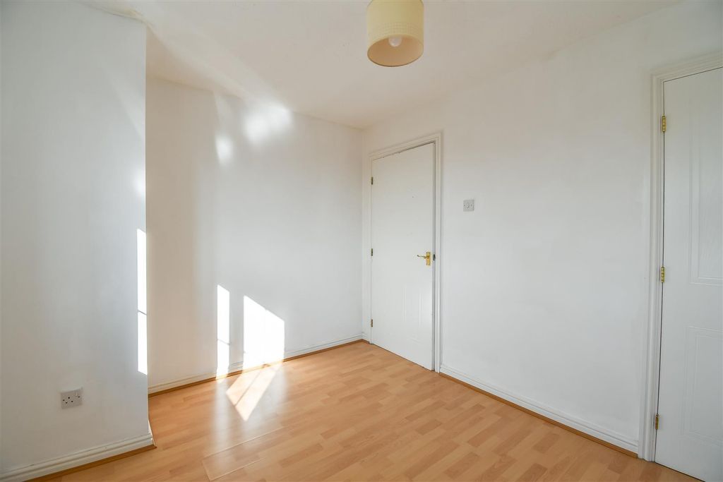 Property photo 3 of 9 R4Ci4Jvh8Euldsqfawlexa.Jpg