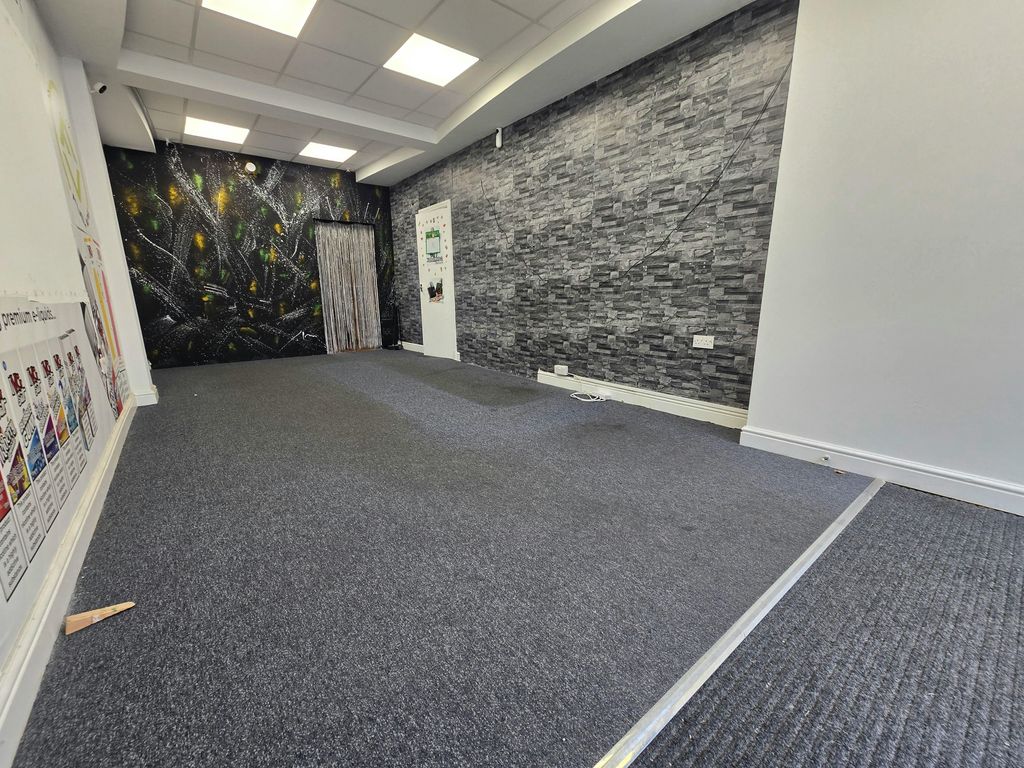 Property photo 3 of 8 Shop Floor