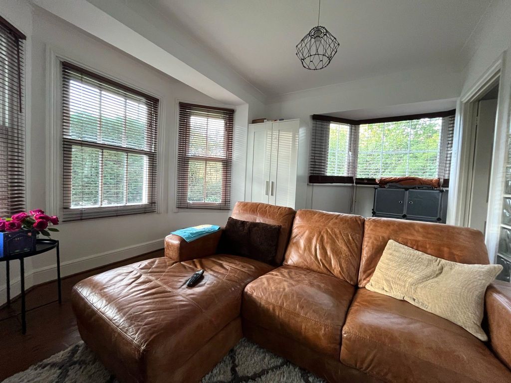 Property photo 2 of 6