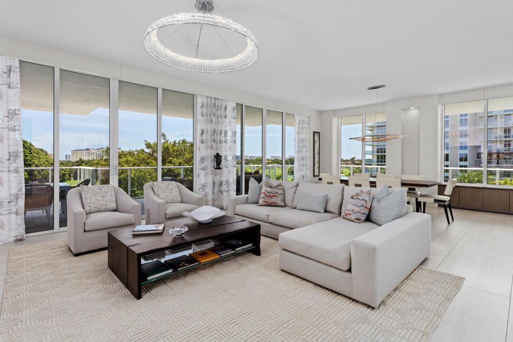 Property photo 3 of 10 <Alttext/>