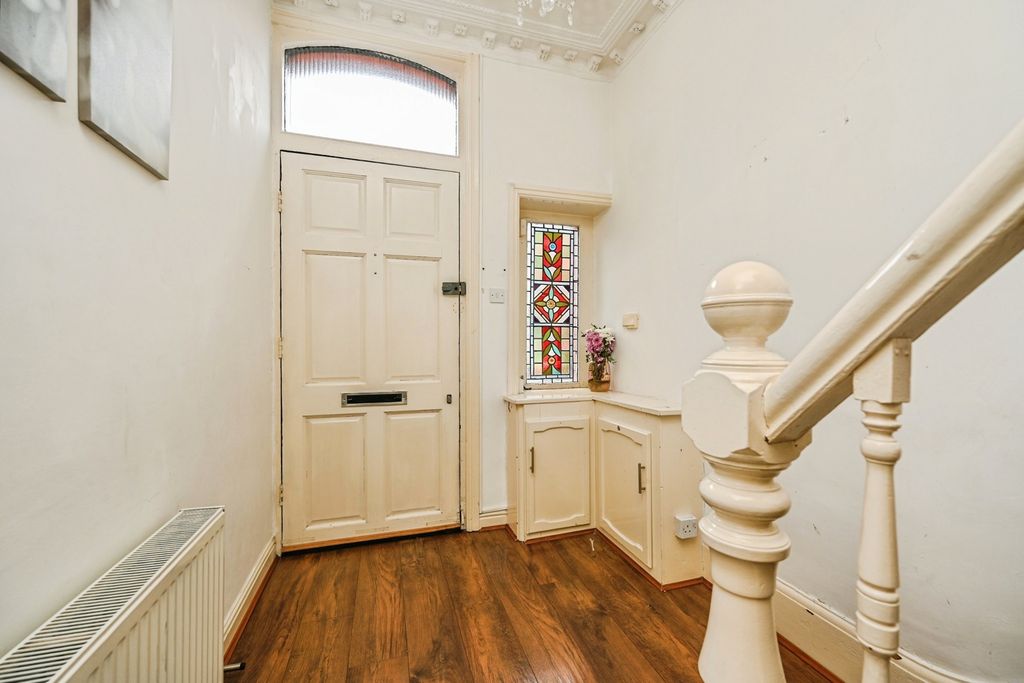 Property photo 2 of 13 Pbox-Img.Jpg