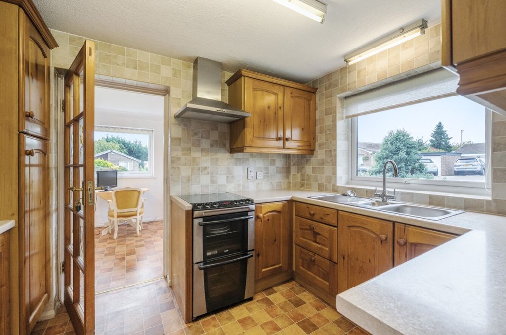 Property photo 2 of 23 1361151-16-68De654790A36-Arw