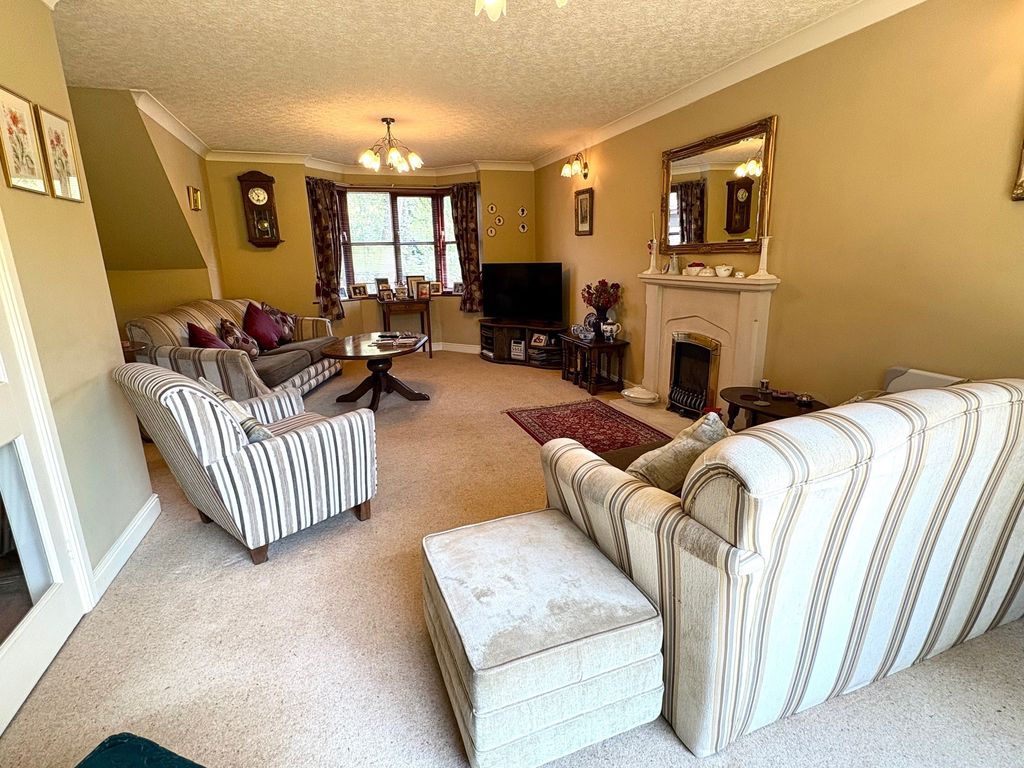 Property photo 3 of 26