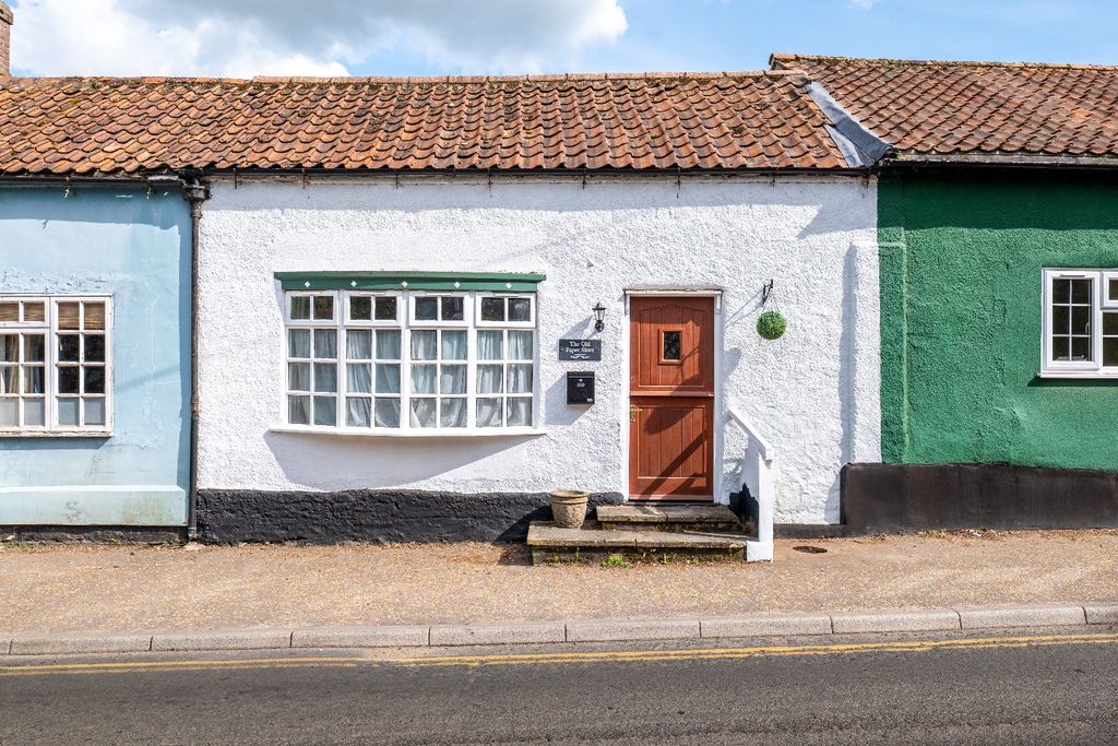 Property photo 1 of 9 2835821