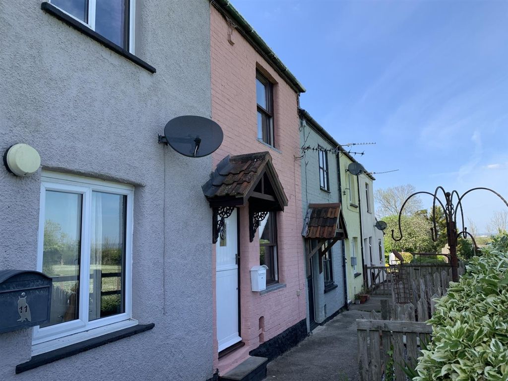 Property photo 2 of 42