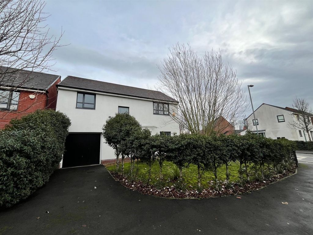 Property photo 1 of 26