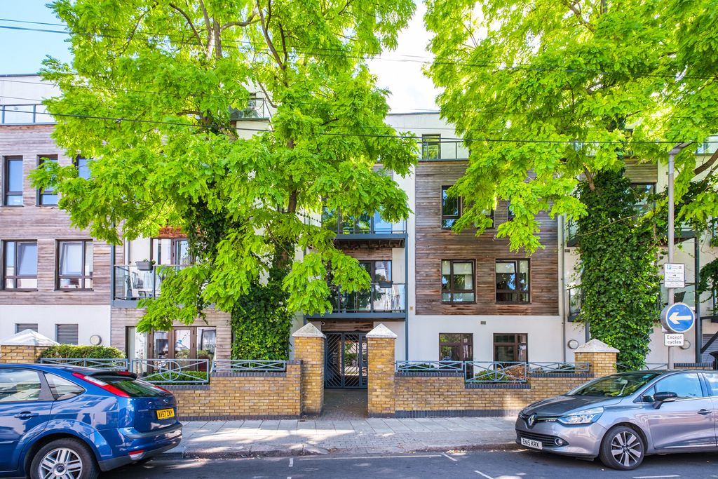 Property photo 2 of 16 August 2022 (2).Jpg