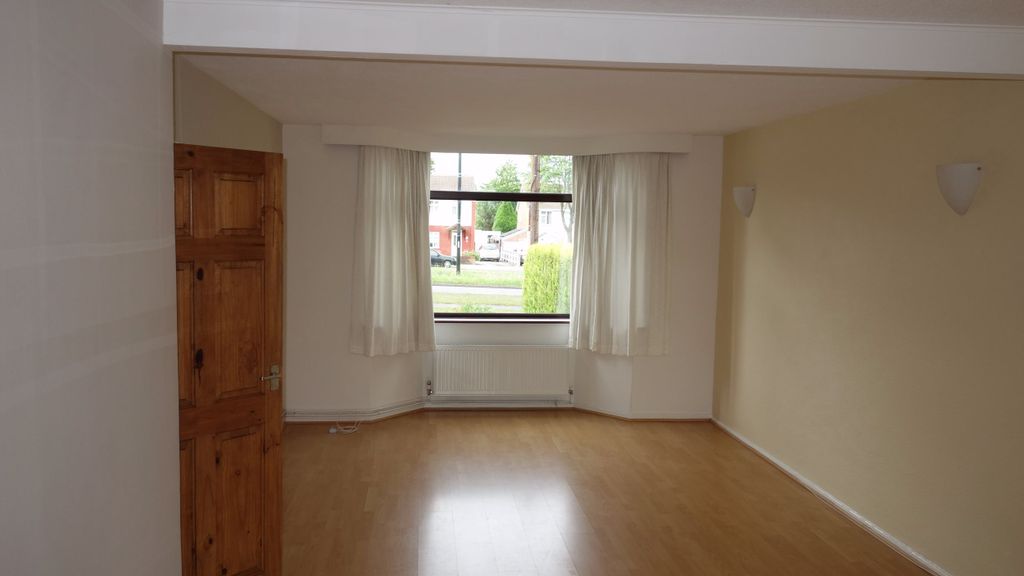 Property photo 3 of 11 Photograph 3