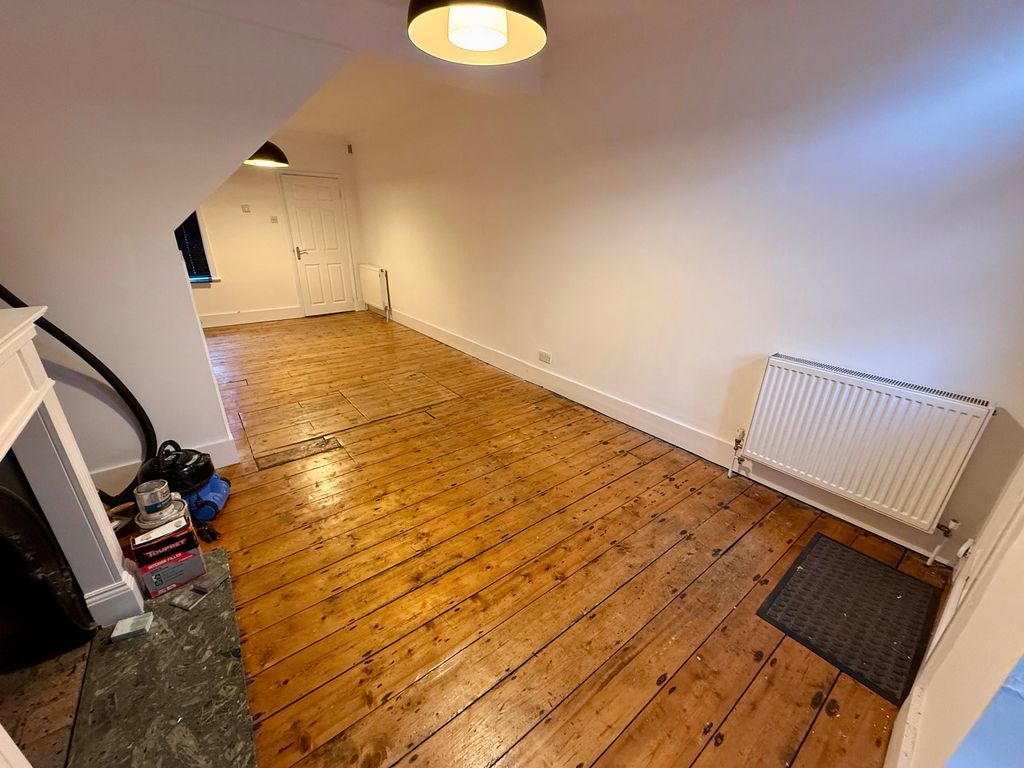 Property photo 3 of 13 Image