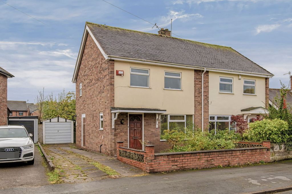 Property photo 1 of 20