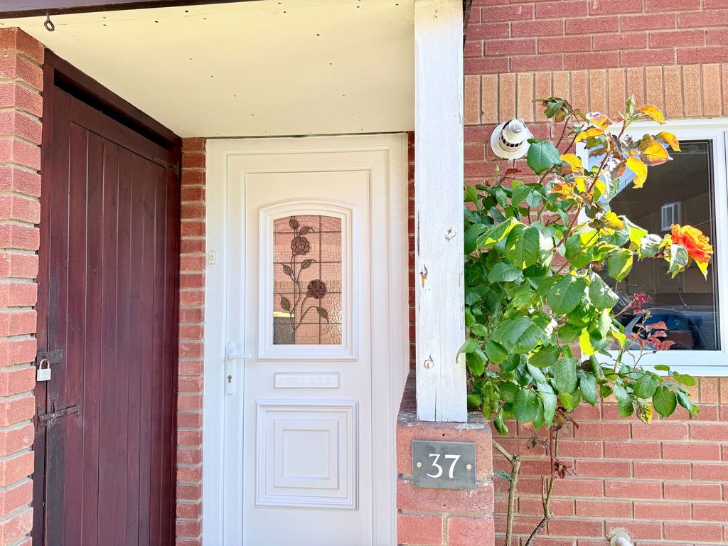 Property photo 2 of 14