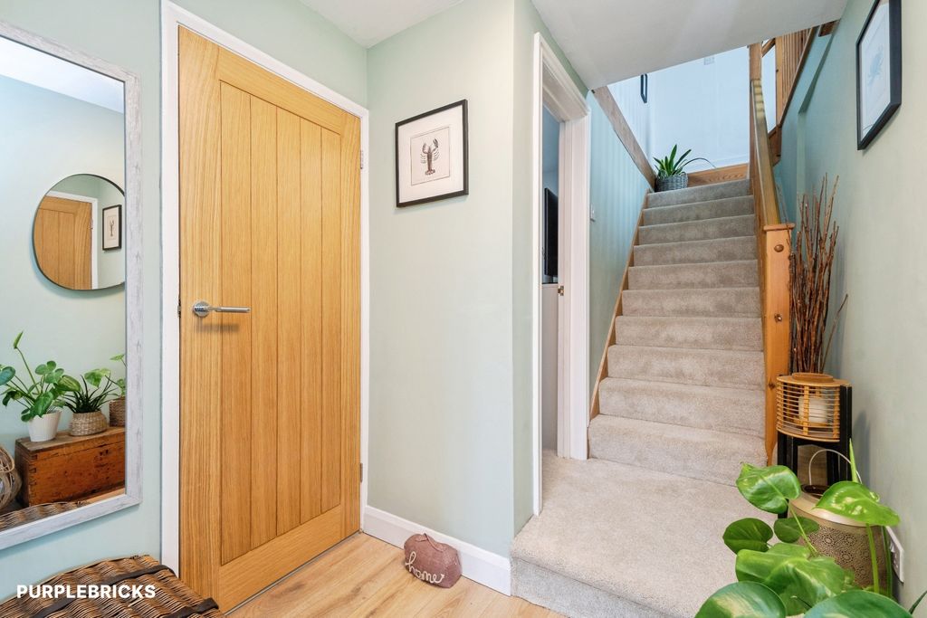 Property photo 3 of 37