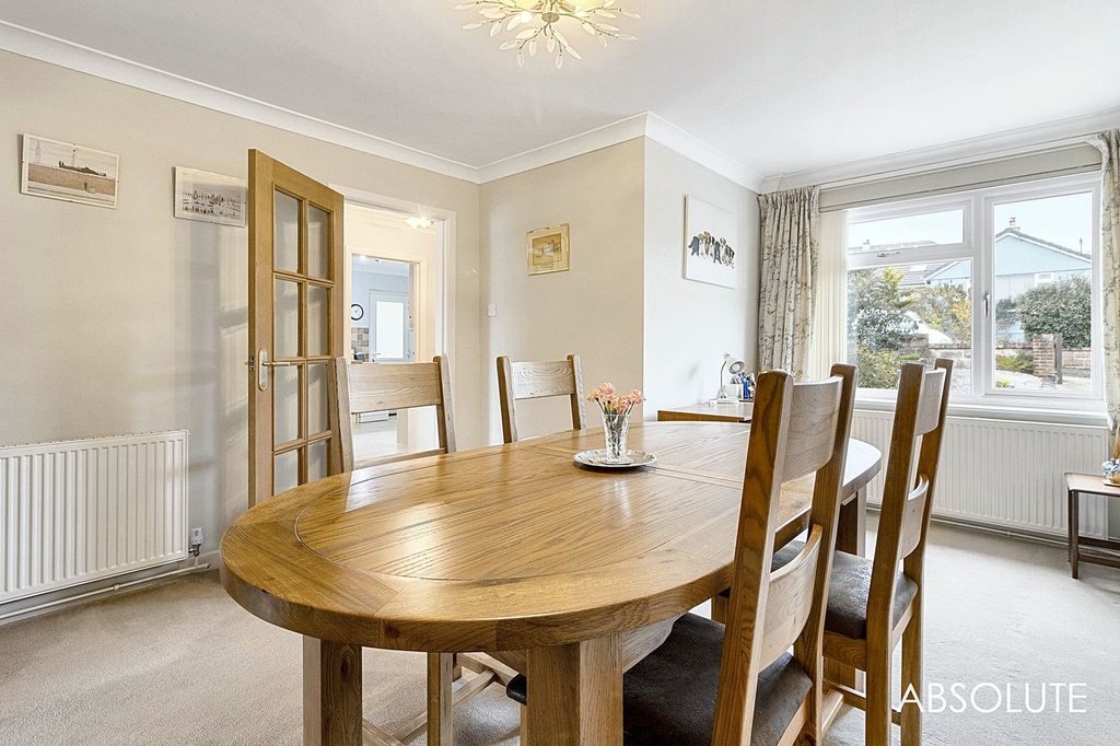 Property photo 3 of 20 Dining Room