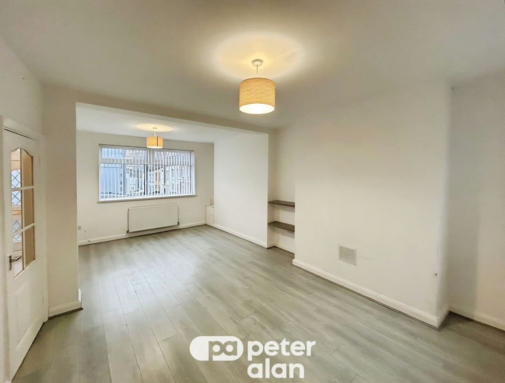 Property photo 2 of 15 Living Room