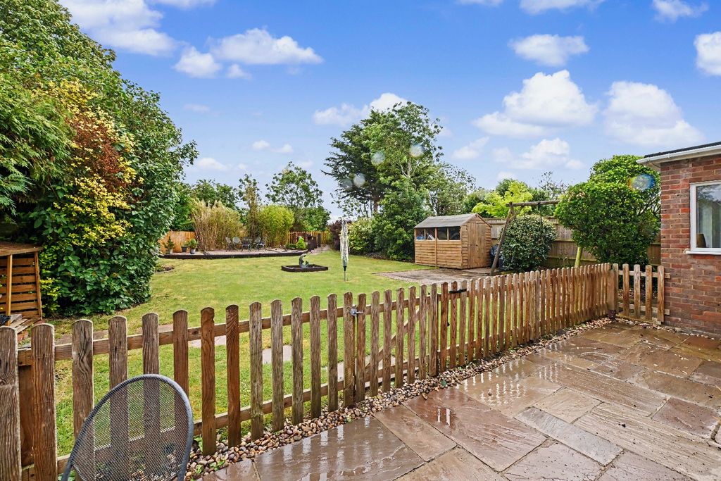 Property photo 2 of 19 5217931