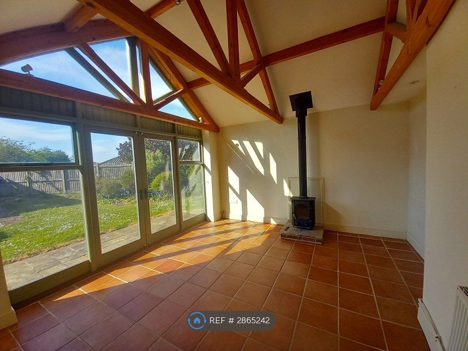 Property photo 2 of 23