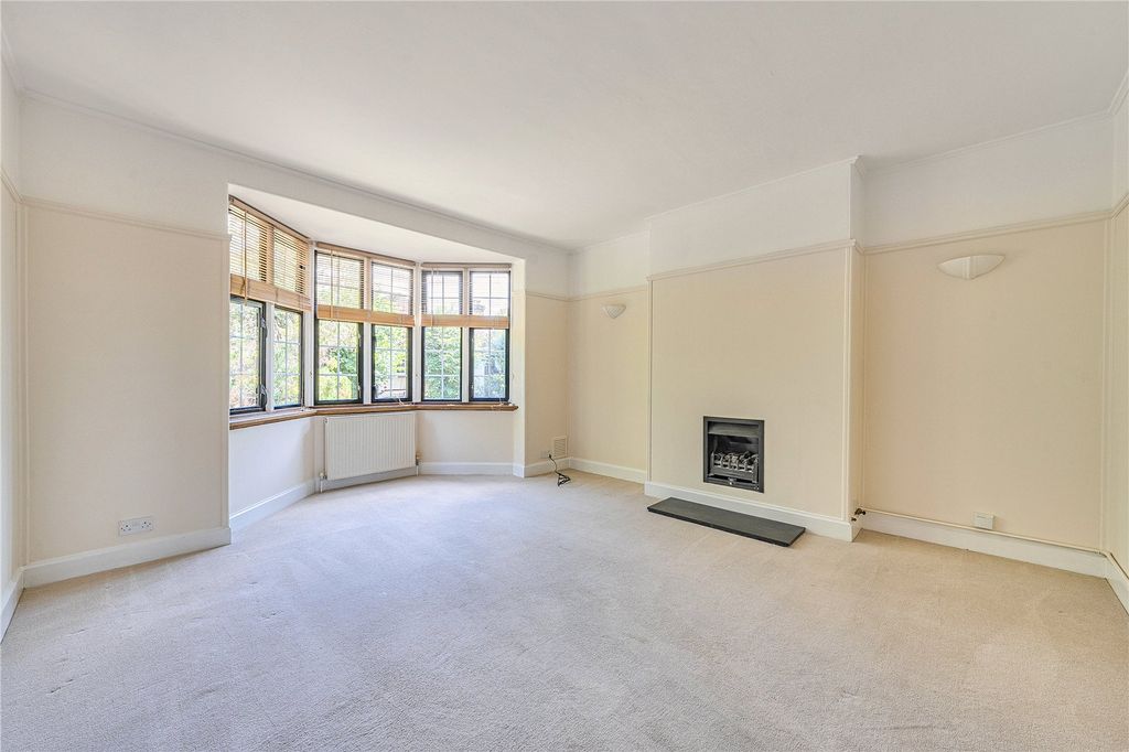 Property photo 1 of 15 Picture No. 02