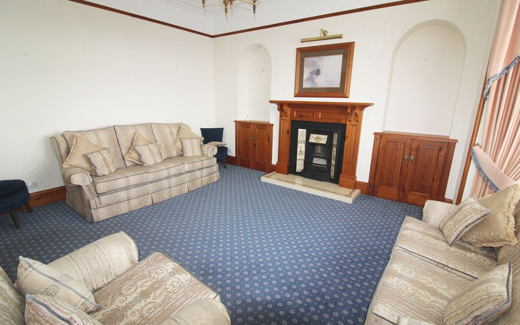 Property photo 3 of 26