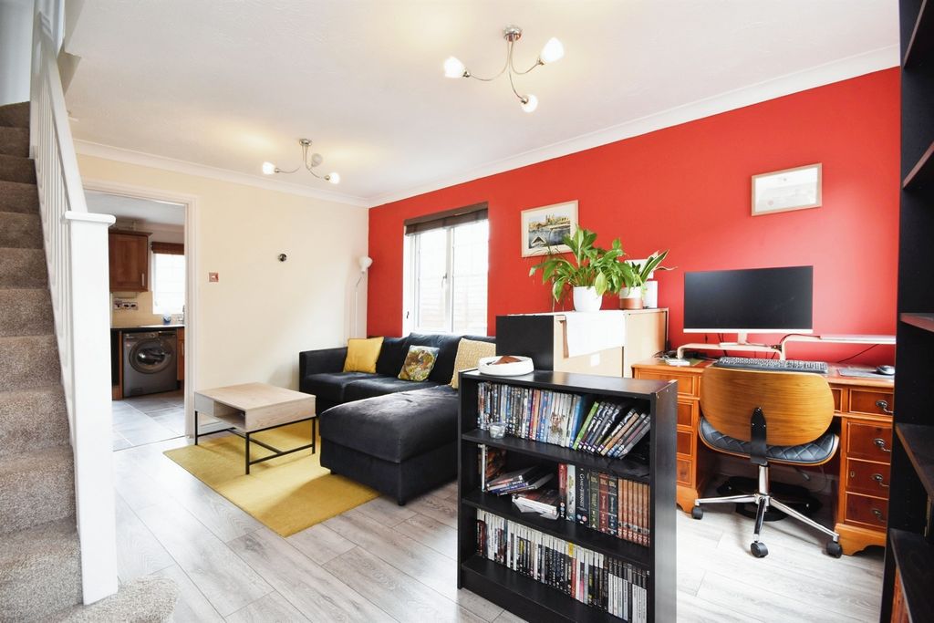 Property photo 2 of 16